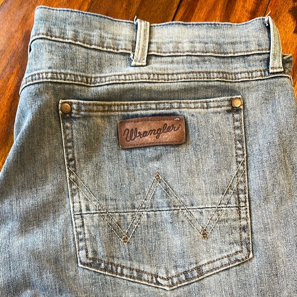 Wrangler Slim Straight Jeans - Light Blue - Picture 1 of 6